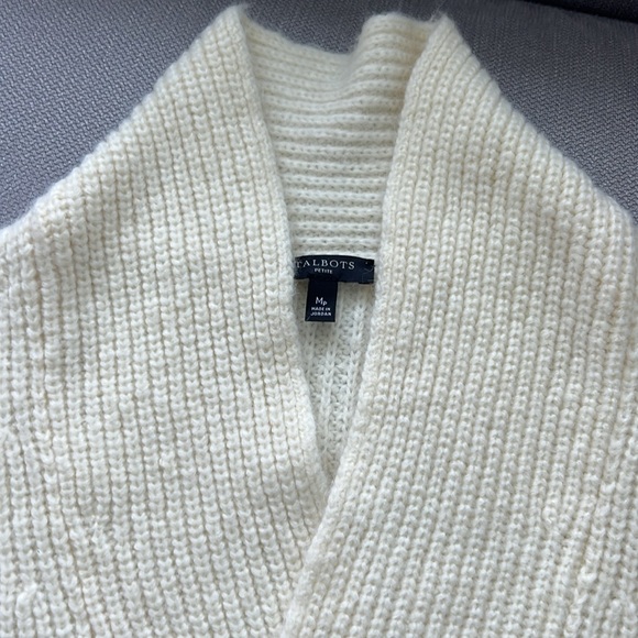 Talbots Women's Cream Sweater - Picture 6 of 10
